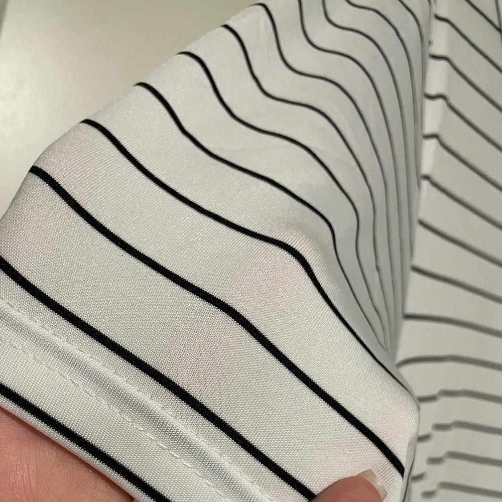 🤍🖤Stylish striped white and black dress 🤍🖤 - Picture 3 of 9